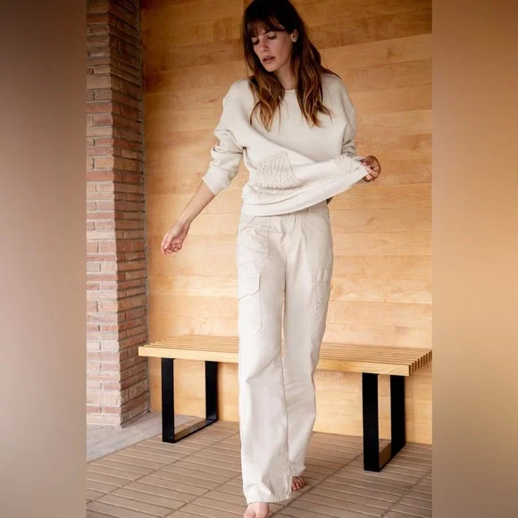 ZARA Women’s Light Beige Round Neck Sweatshirt Tricot Patch Pockets Size Medium - Picture 3 of 15